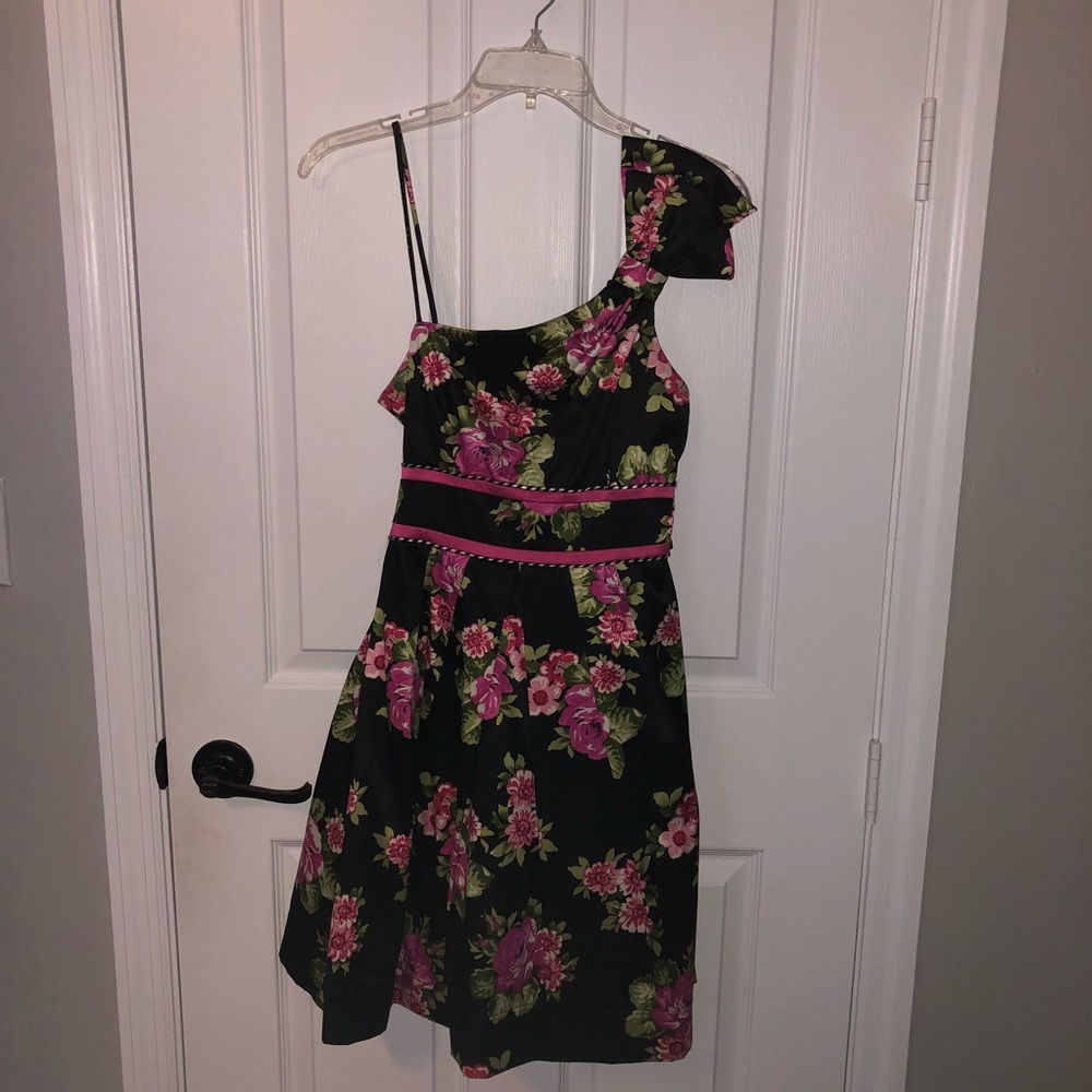 One shoulder floral print dress